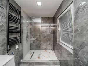 Prodej ubytování, Řeka, 250 m2