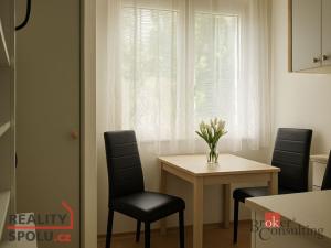 Prodej bytu 2+1, Olomouc - Holice, Slunečná, 51 m2