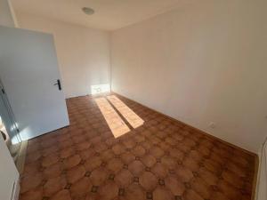 Pronájem bytu 3+1, Praha - Dolní Chabry, Hrušovanské náměstí, 70 m2