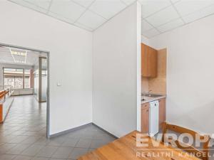 Pronájem kanceláře, Praha - Holešovice, Dukelských hrdinů, 268 m2