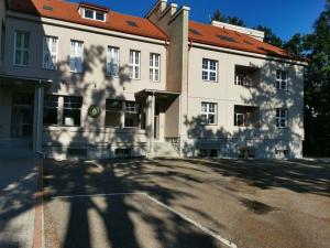 Pronájem bytu 2+kk, Sušice - Sušice II, Hrádecká, 43 m2