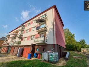 Prodej bytu 3+1, Žatec, Bratří Čapků, 67 m2