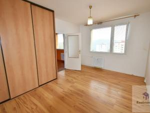 Prodej bytu 1+1, Ústí nad Labem - Severní Terasa, Kmochova, 33 m2