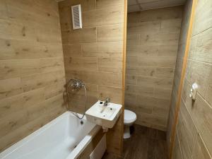 Pronájem bytu 1+1, Chomutov, 17. listopadu, 35 m2
