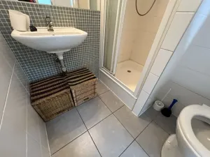 Pronájem bytu 1+kk, Praha, Hornoměcholupská, 26 m2