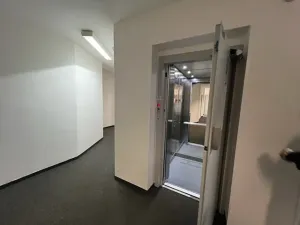 Pronájem bytu 1+kk, Praha, Hornoměcholupská, 26 m2
