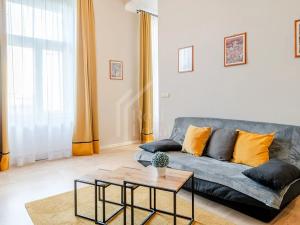 Pronájem bytu 1+1, Praha - Nové Město, Žitná, 52 m2