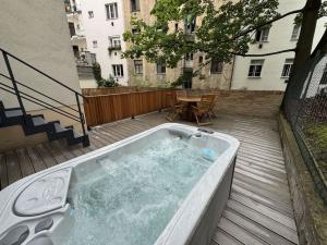 Pronájem bytu 2+kk, Praha - Smíchov, Na Václavce, 70 m2