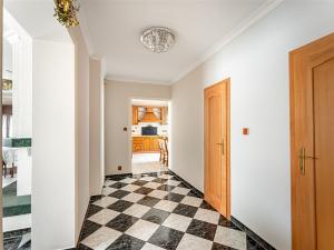 Pronájem rodinného domu, Praha, Paběnická, 480 m2