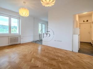 Pronájem bytu 2+kk, Praha - Hloubětín, 53 m2