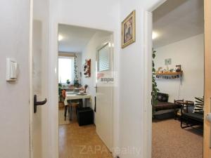 Pronájem bytu 1+1, Praha - Hloubětín, Šestajovická, 30 m2
