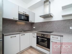 Pronájem bytu 2+kk, Praha - Střížkov, Zakšínská, 51 m2