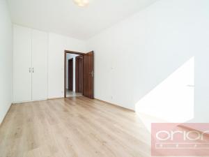 Pronájem bytu 2+kk, Praha - Střížkov, Zakšínská, 51 m2