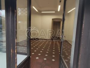 Pronájem obchodního prostoru, Praha, Kodaňská, 30 m2