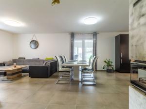 Prodej rodinného domu, Hradečno - Nová Ves, 240 m2
