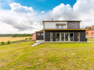 Prodej rodinného domu, Hradečno - Nová Ves, 240 m2