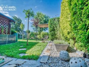 Prodej rodinného domu, Hranice, Hranická, 374 m2