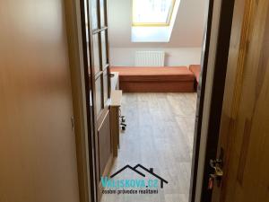 Pronájem bytu 1+kk, Kroměříž, Moravcova, 30 m2