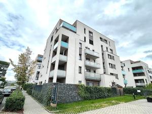 Pronájem garážového stání, Praha - Hloubětín, Saarinenova, 12 m2