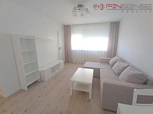 Pronájem bytu 2+kk, Kladno, Štechova, 42 m2