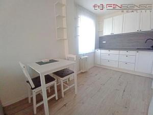 Pronájem bytu 2+kk, Kladno, Štechova, 42 m2