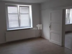 Pronájem bytu 2+1, Ostrava - Mariánské Hory, Mojmírovců, 85 m2