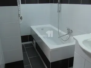 Pronájem bytu 2+1, Ostrava - Mariánské Hory, Mojmírovců, 85 m2