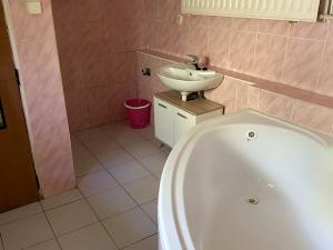 Prodej rodinného domu, Petrovice u Karviné, 85 m2