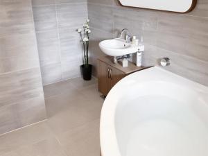 Prodej rodinného domu, Petrovice u Karviné, 85 m2