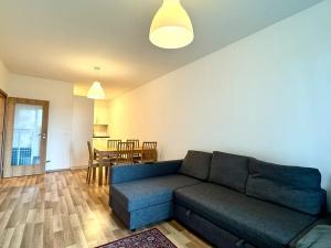 Pronájem bytu 2+kk, Praha - Strašnice, Zvěřinova, 60 m2