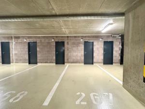 Pronájem bytu 2+kk, Praha - Strašnice, Zvěřinova, 60 m2