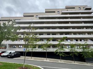Pronájem bytu 2+kk, Praha - Strašnice, Zvěřinova, 60 m2