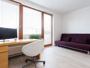 Pronájem bytu 3+kk, Praha - Hloubětín, Nepelova, 85 m2