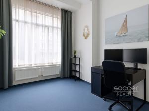 Pronájem kanceláře, Praha - Libeň, Lihovarská, 204 m2