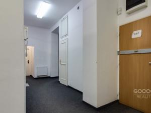 Pronájem kanceláře, Praha - Libeň, Lihovarská, 204 m2
