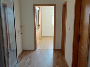 Pronájem atypického bytu, Chomutov, náměstí Dr. Beneše, 178 m2
