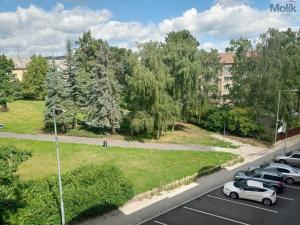 Pronájem atypického bytu, Chomutov, náměstí Dr. Beneše, 178 m2