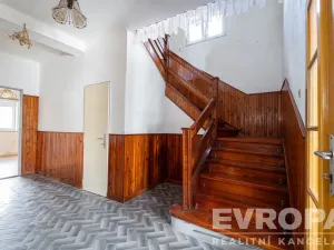 Prodej vily, Praha - Dolní Počernice, Listopadová, 139 m2