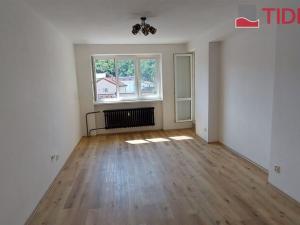 Pronájem bytu 2+1, Praha, Horoušanská, 50 m2