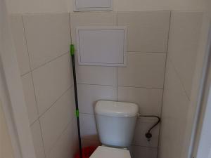 Pronájem bytu 2+1, Praha, Horoušanská, 50 m2