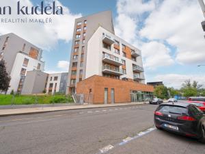 Pronájem bytu 3+kk, Praha - Holešovice, V háji, 74 m2