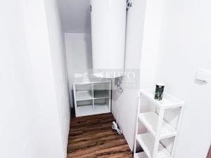 Pronájem bytu 3+kk, Šaratice, Náves, 64 m2