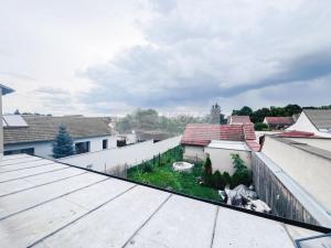 Pronájem bytu 3+kk, Šaratice, Náves, 64 m2