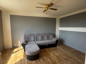 Pronájem bytu 1+1, Chomutov, Písečná, 35 m2