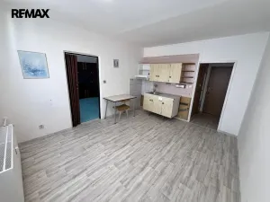 Pronájem bytu 2+kk, Kamenice nad Lipou, Za Kult. domem, 38 m2