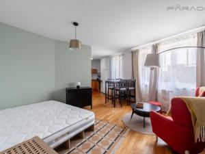 Pronájem bytu 2+kk, Praha - Hlubočepy, Voskovcova, 49 m2