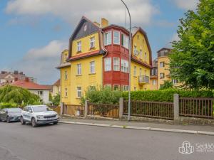 Prodej bytu 4+1, Karlovy Vary, Brožíkova, 128 m2