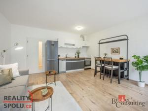 Prodej bytu 1+kk, Praha - Uhříněves, náměstí Bratří Jandusů, 32 m2