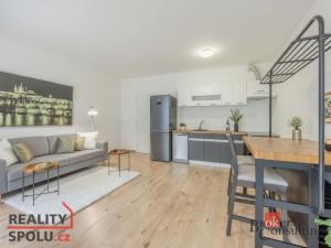 Prodej bytu 1+kk, Praha - Uhříněves, náměstí Bratří Jandusů, 32 m2