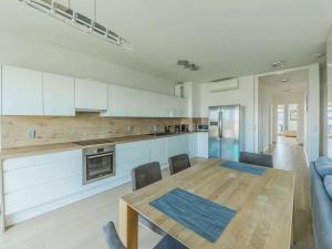 Pronájem bytu 2+kk, Praha, Za Karlínským přístavem, 85 m2